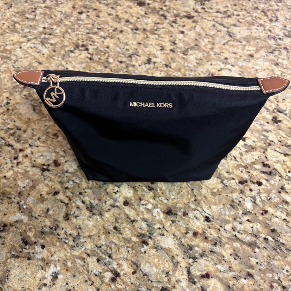 MICHAEL KORS ACCESSORY POUCH